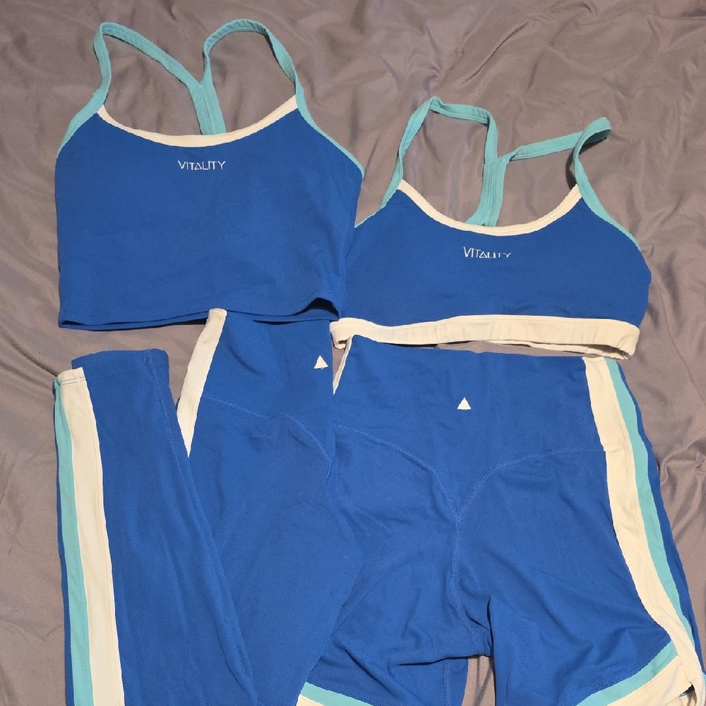 Vitality Blue & Cream Sports Bra and Leggings Set
